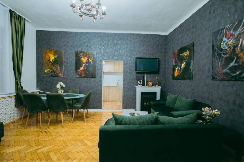 House Of Art Apartment Bucureşti Ngoại thất bức ảnh